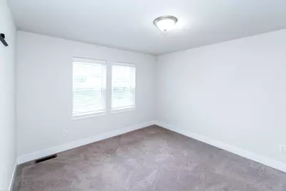3633  Morris St, Racine, WI 53126 - Photo 47
