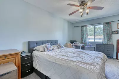 W163N11522  Windsor Ct, Germantown, WI 53022 - Photo 15
