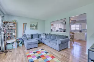 W163N11522 Windsor Ct, Germantown, WI 53022 - Photo 13