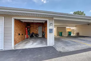 W163N11522 Windsor Ct, Germantown, WI 53022 - Photo 27