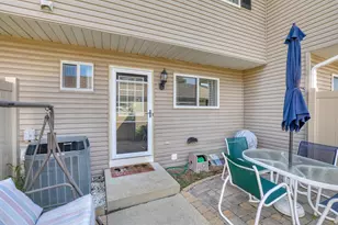W163N11522 Windsor Ct, Germantown, WI 53022 - Photo 25
