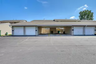 W163N11522 Windsor Ct, Germantown, WI 53022 - Photo 29