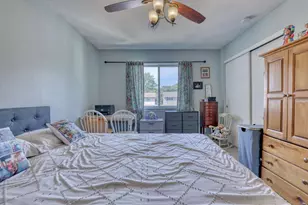 W163N11522 Windsor Ct, Germantown, WI 53022 - Photo 17