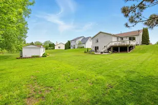6620 High Hill Cir, Racine, WI 53402 - Photo 27