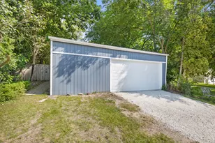 1903 Sunkist Ave, Waukesha, WI 53188 - Photo 25