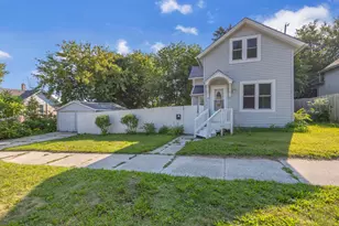 1715 S 9th St, Sheboygan, WI 53081 - Photo 3