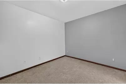 6650  Mariner Dr #103, Racine, WI 53406 - Photo 17