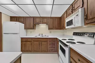 6650 Mariner Dr, Racine, WI 53406 - Photo 3
