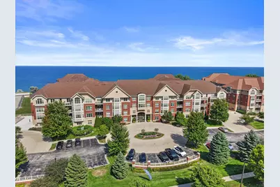 4120 S Lake Dr #265, Saint Francis, WI 53235 - Photo 1