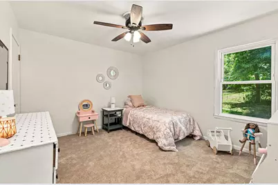 935 N 124th St, Elm Grove, WI 53122 - Photo 15