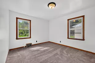 5809 N 36th St, Milwaukee, WI 53209 - Photo 11
