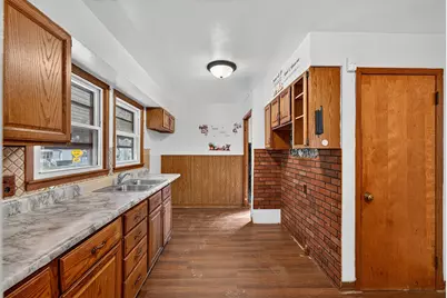 5809 N 36th St, Milwaukee, WI 53209 - Photo 9