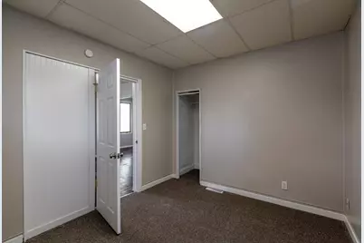 1009  5th Ave, La Crosse, WI 54601 - Photo 11