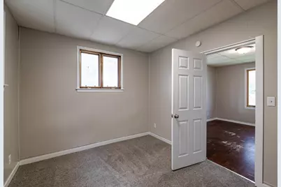1009  5th Ave, La Crosse, WI 54601 - Photo 7