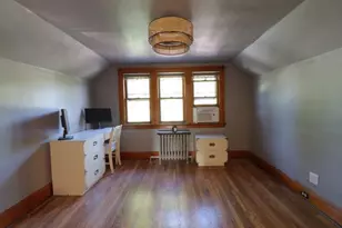 3255 S 12th St, Milwaukee, WI 53215 - Photo 9