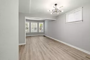 1626 S 32nd St, Milwaukee, WI 53215 - Photo 7