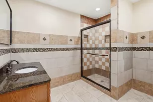1626 S 32nd St, Milwaukee, WI 53215 - Photo 13