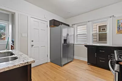 3116 S 9th St #3118, Milwaukee, WI 53215 - Photo 9