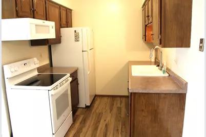 237  Madison St #55, Waukesha, WI 53188 - Photo 21