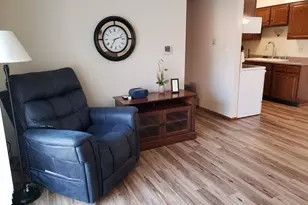 237 Madison St, Waukesha, WI 53188 - Photo 3