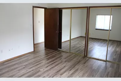237  Madison St #55, Waukesha, WI 53188 - Photo 17