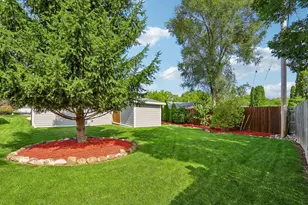 341 Joris Ave, Waukesha, WI 53188 - Photo 33