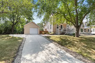 3127 N 90th St, Milwaukee, WI 53222 - Photo 3