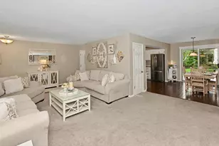 4312 W Upham Ave, Greenfield, WI 53220 - Photo 5