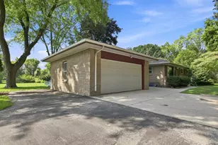 9935 W Green Tree Rd, Milwaukee, WI 53224 - Photo 3