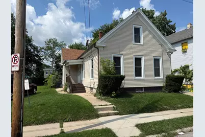 934  Wilson St, Racine, WI 53404 - Photo 1