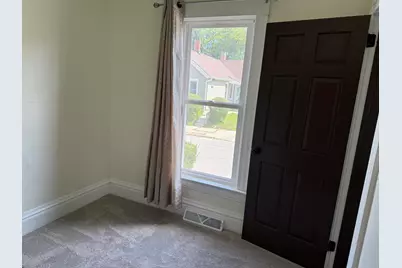 934  Wilson St, Racine, WI 53404 - Photo 7