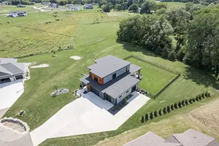 5921 N Sessler Ct, Harmony, WI 53563 - Photo 23