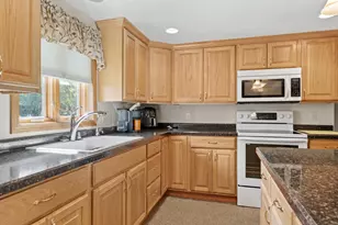 807 Madison Ave, Howards Grove, WI 53083 - Photo 3