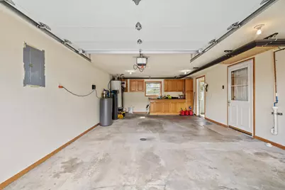 807  Madison Ave, Howards Grove, WI 53083 - Photo 21
