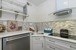 4215 N 100th St, Milwaukee, WI 53222 - Photo 9