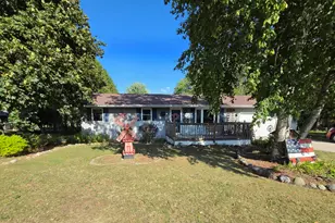 1845 Herman Rd, Manitowoc, WI 54220 - Photo 3