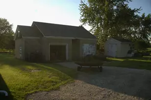 7816 12th St, Somers, WI 53144 - Photo 9