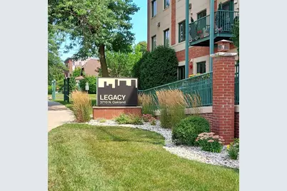 3710 N Oakland Ave #402, Shorewood, WI 53211 - Photo 1