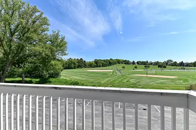1352  Meadowcreek Dr #F, Pewaukee, WI 53072 - Photo 13