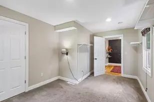 614 Whitewater Ave, Fort Atkinson, WI 53538 - Photo 17