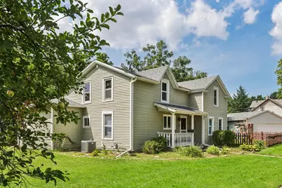 614  Whitewater Ave, Fort Atkinson, WI 53538 - Photo 1