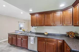 614 Whitewater Ave, Fort Atkinson, WI 53538 - Photo 13
