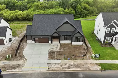 1322  Scotsland Ln, Oconomowoc, WI 53066 - Photo 3