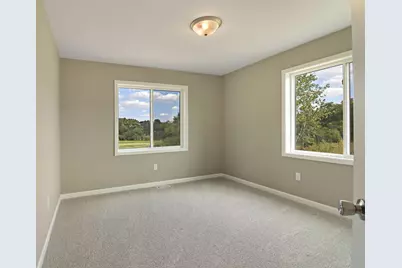 336  Parker Dr, Genoa City, WI 53128 - Photo 9