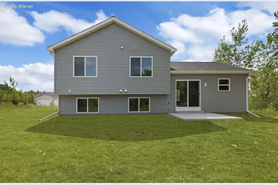 336  Parker Dr, Genoa City, WI 53128 - Photo 13