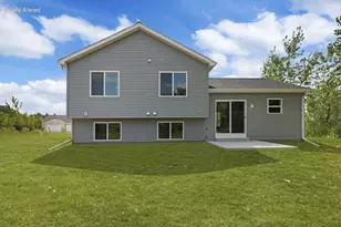 336 Parker Dr, Genoa City, WI 53128 - Photo 13