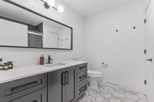 2121 S Kinnickinnic Ave, Milwaukee, WI 53207 - Photo 19