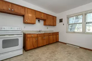 10138 W Montana Ave, West Allis, WI 53227 - Photo 5