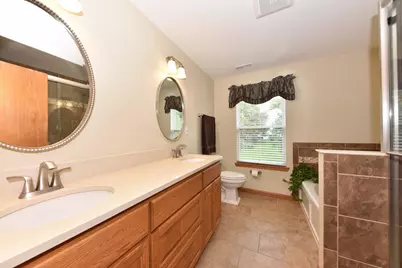 1266  Kennedy Dr, Hartford, WI 53027 - Photo 21