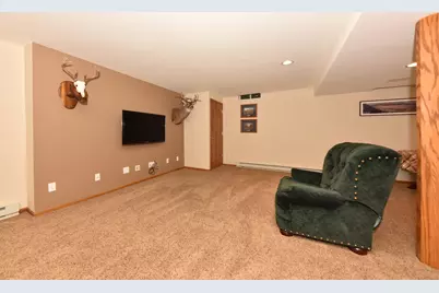 1266  Kennedy Dr, Hartford, WI 53027 - Photo 29